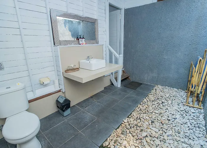 Koji Garden Huts 4*